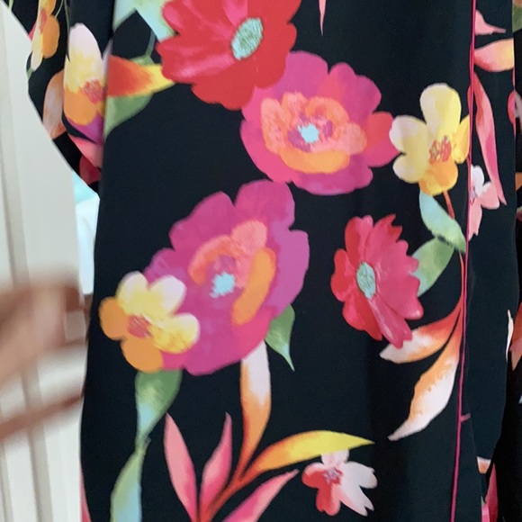 Natori Kimono Robe - Picture 3 of 6